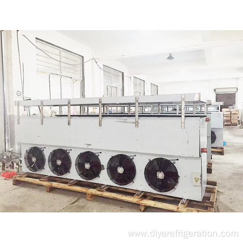 Air cooled evaporator for cold room